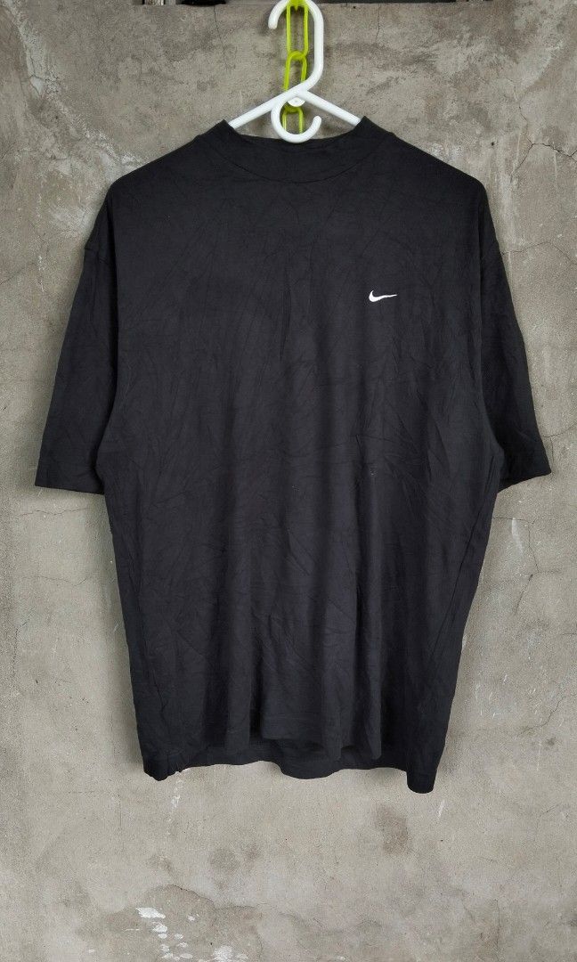 Nike Y2k (Category: Activewear) located in Alaminos. Submitted by jez.18 (Listing ID 1467281206, Image 1). Description: .