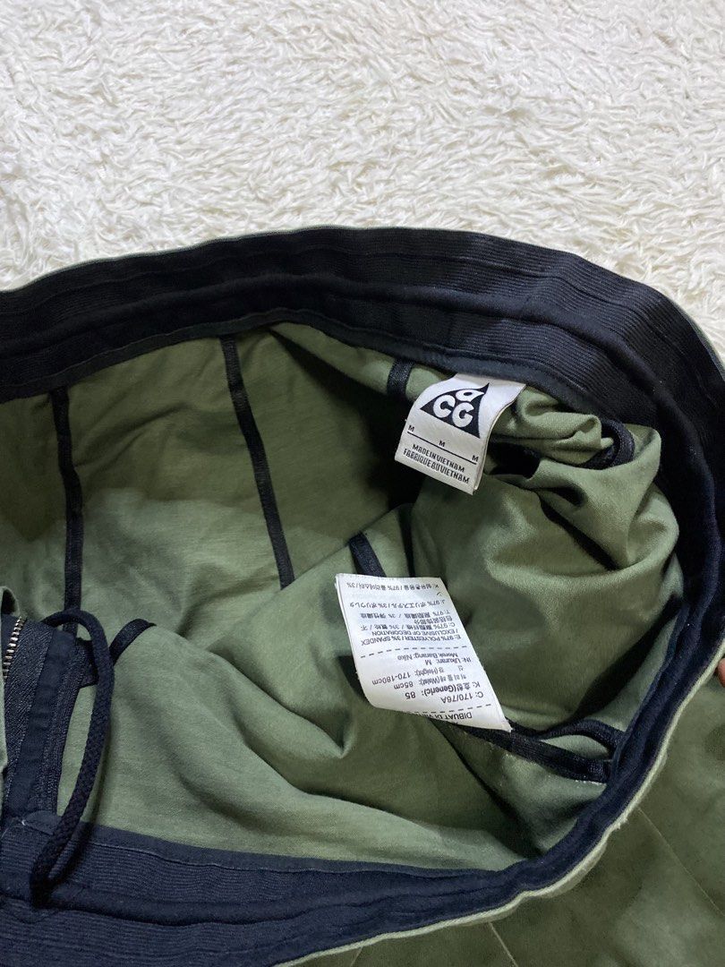 NikeLab ACG 2016 Olive Cargo Pants (Category: Jeans) located in Cavite. Submitted by nld_thrift (Listing ID 1467270431, Image 2). Description: NikeLab ACG 2016 Olive Cargo Pants M ON TAG W 31 By Inch L 39.5 Lo 5-6INCH FLAWS: CHECK DETAILS MADE IN VIETNAM No refund/ no return, ask before buy, all sales are final. IF YOU ARE IN DOUBT ABOUT ANY DETAILS OF THE ITEM YOU’RE PURCHASING PLEASE FEEL FREE TO CONTACT US .