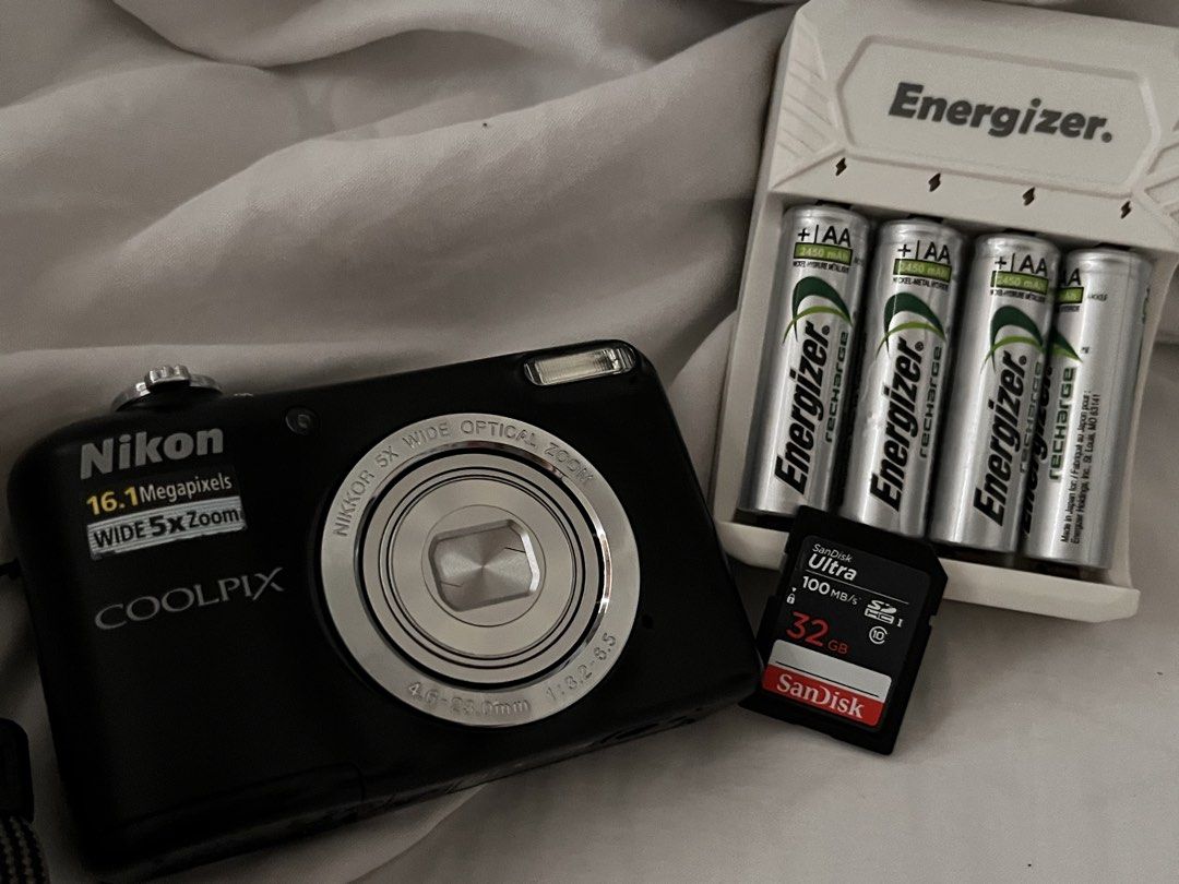 Nikon Coolpix L31 (Category: Cameras) located in San Antonio. Submitted by kneeshaw (Listing ID 1467171369, Image 2). Description: Nikon Coolpix L31 16.1 Megapixels ₱6,000 — Used twice! Issues : None RFS : Decluttering (too many cams) Inclusions : Batteries & Charger SD Card Camera Pouch Camera Itself All photos are mine, Shoot a DM if u need more sample photos. 📍Currently at UST 📞 Send me a DM for more info!.