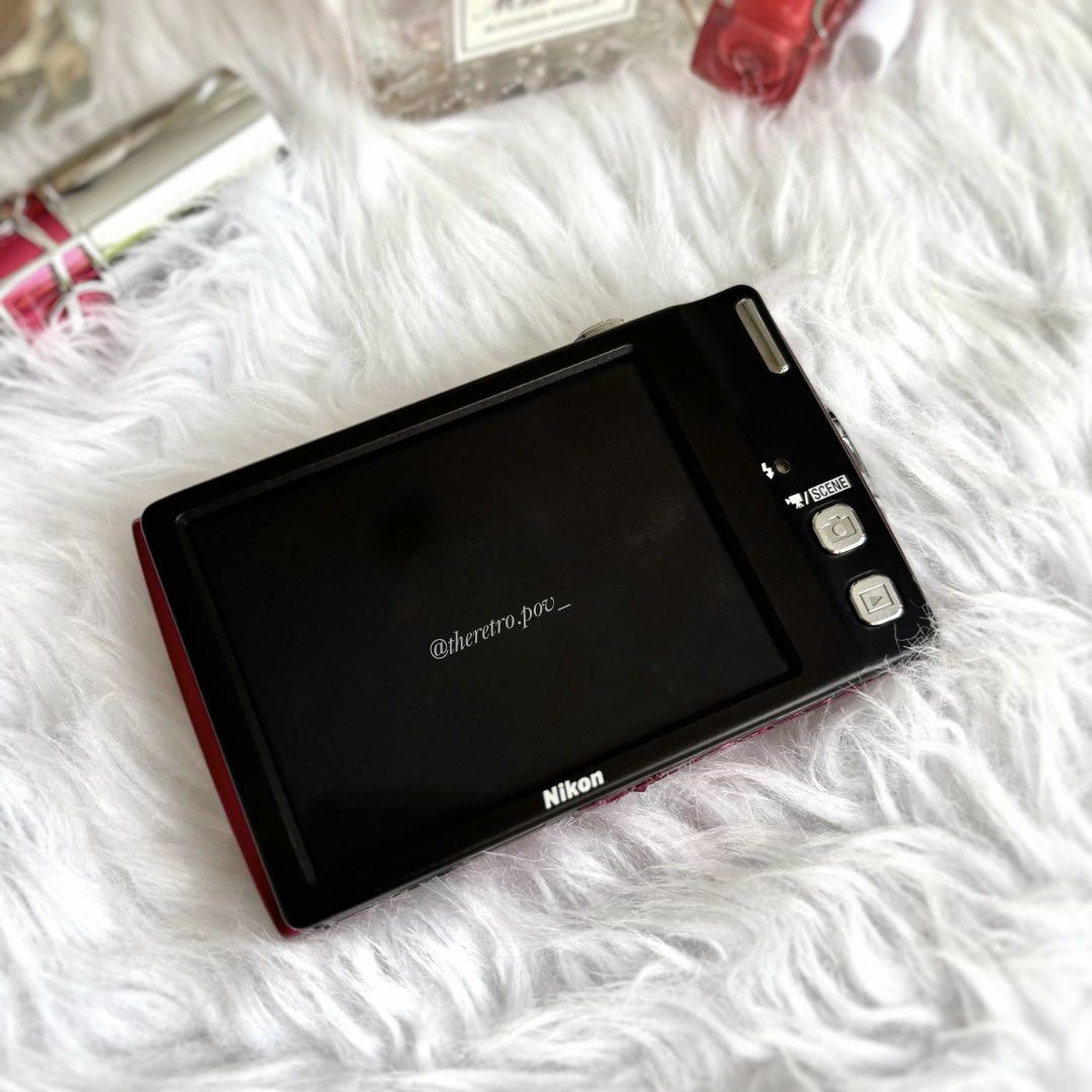 Nikon Coolpix S4000 Pink Digital Camera (Category: Cameras) located in Manila. Submitted by theretro.pov_ (Listing ID 1467215355, Image 3). Description: ♡ 𝐍𝐈𝐊𝐎𝐍 𝐂𝐎𝐎𝐋𝐏𝐈𝐗 𝐒𝟒𝟎𝟎𝟎 ♡ ⟡ ₱8,490 ⟡ Japan sourced 𐙚 ̊ INCLUSIONS: ⟡ Orig battery ⟡ Orig charger ⟡ Pouch & stickers 𐙚 ̊CONDITION: ⟡ Body cosmetics: 9.5/10 ⟡ NO FUNCTIONAL ISSUES ⟡ NO vignette screen and NO LCD burn ⟡ flash, zoom, and all buttons are working Lens: Nikkor 4x wide o