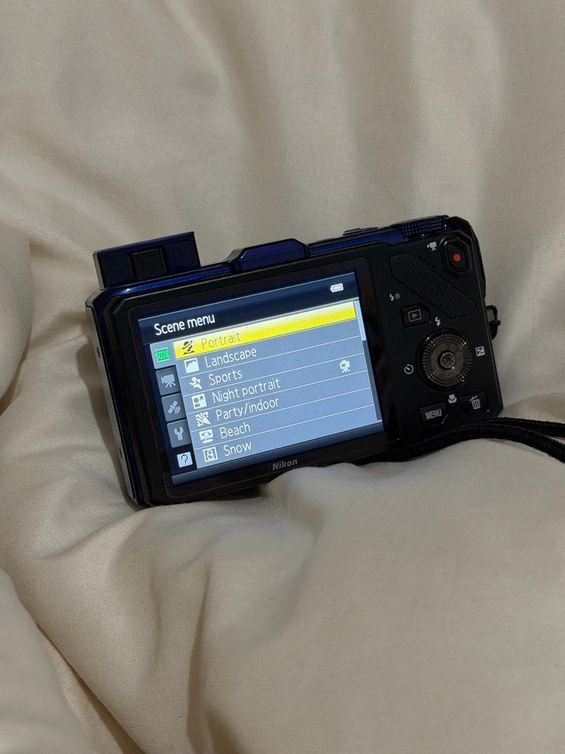 Nikon Coolpix s9300 (Category: Cameras) located in Santa Cruz, Pampanga. Submitted by rmc.loset (Listing ID 1467327400, Image 2). Description: Nikon coolpix s9300 16 megapixel and 18x optical zoom lens Good condition Super fresh (1month old) Super slight used (no dents or any damages) rfs: upgrade Inclusions: Unit Charger Battery Strap SLIGHT NEGO SHIPPING WILL BE SHOULDERED BY THE BUYER.