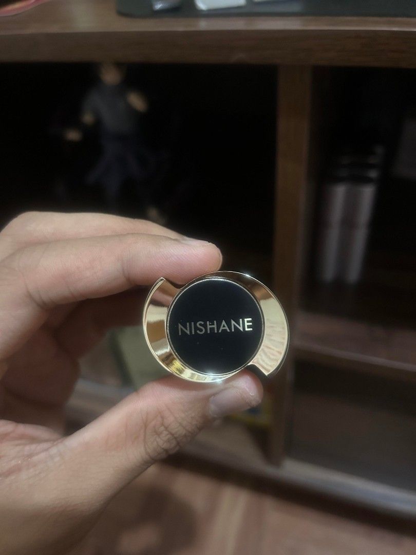 Nishane Hacivat 100ml (Bottle only) (Category: Fragrance & Deodorants) located in Urdaneta. Submitted by renjielars (Listing ID 1467318290, Image 3). Description: FSM/100ML Bottle only Rfs: Bili vibrato First to pay basis! Pass sajoyreserver Urdaneta, Pangasinan Loc Can ship via j&t or meetup around Urdaneta.