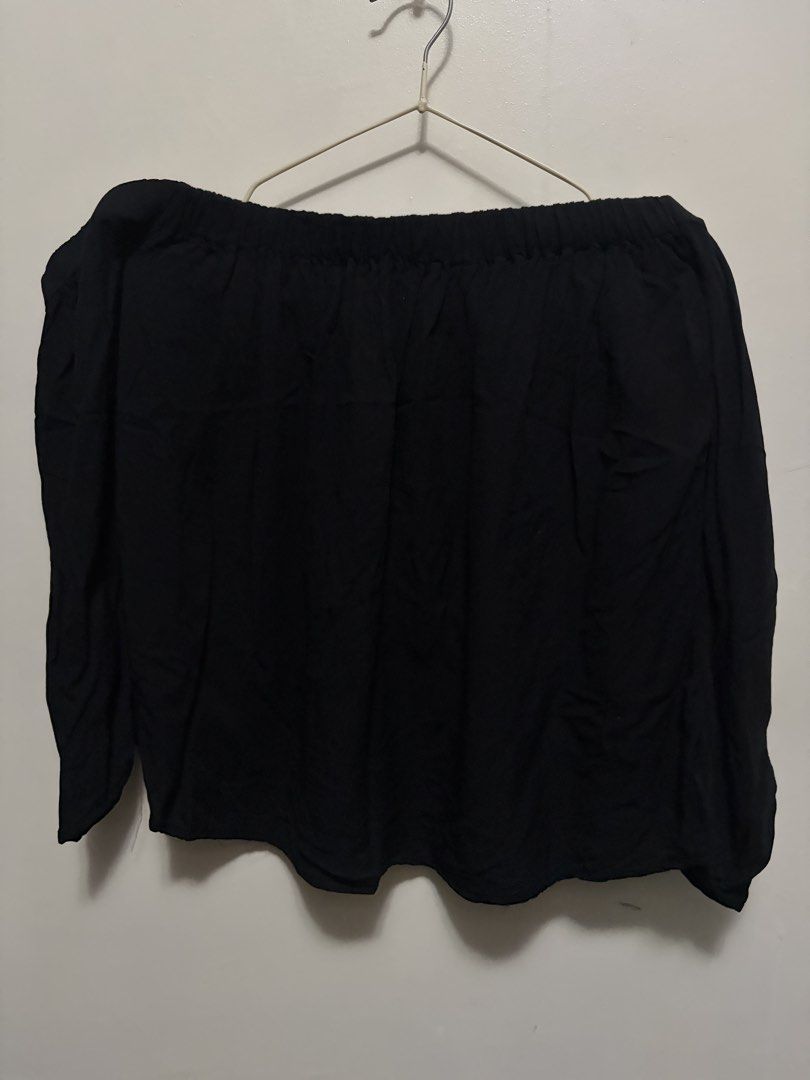 Now Off-Shoulder Black Blouse Size 8 (Category: Blouses) located in Quezon City. Submitted by j.steffy (Listing ID 1467327219, Image 1). Description: - Brand: Now - Color: Black - Style: Off-shoulder basic top with attached long sleeves - Fit: Comfortable elastic neckline - Size: Tagged Size 8 - Condition/Origin: Made in China, great for casual wear.