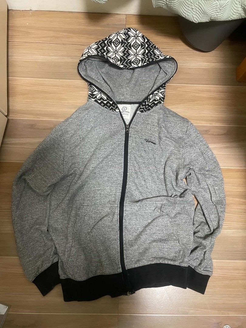Number nine x visvim full zip hoodie (Category: Coats, Jackets and Outerwear) located in Baguio. Submitted by c4mmm (Listing ID 1467301210, Image 2). Description: presyohan nyo nlng sana nde pababa ng 1k pm 4 more dets.