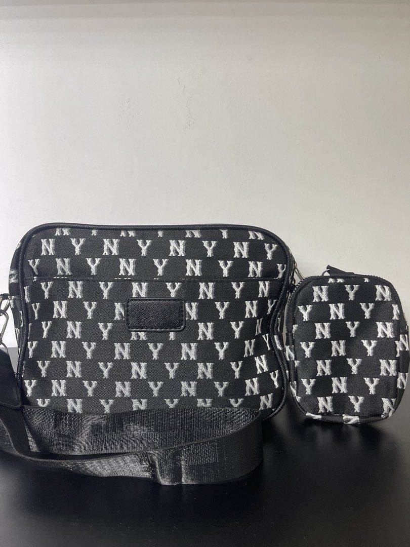 Ny bag (Category: Shoulder Bags) located in Manila. Submitted by mine2ownit (Listing ID 1467305646, Image 3). Description: Brand new unisex loc manila.