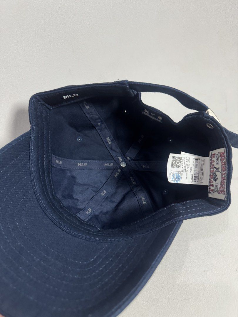 NY MLB Iced Out (Category: Caps & Hats) located in Manila. Submitted by prelovedbynicolae (Listing ID 1467186903, Image 3). Description: - Fit: Adjustable strap at the back with a metal clasp .