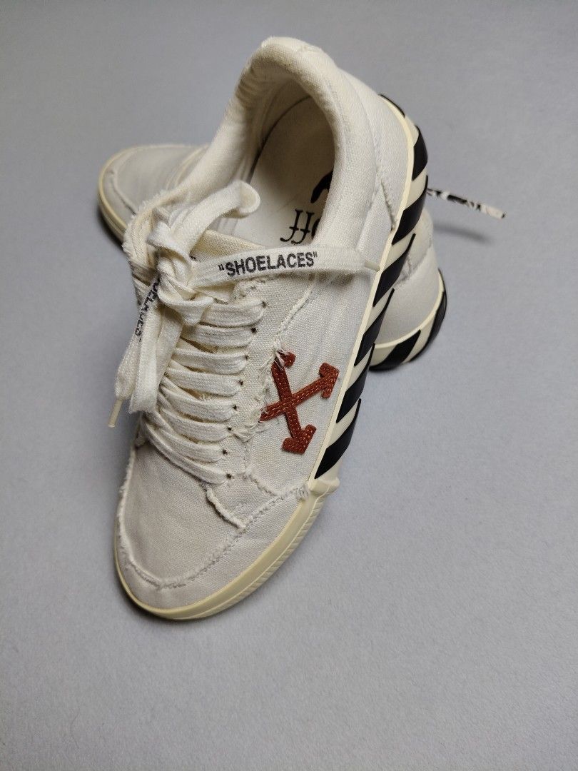 Offwhite vulcanized sneakers (Category: Sneakers) located in Quezon City. Submitted by wgapparel (Listing ID 1467354736, Image 2). Description: 📌Available 💫Bago bago papo ito 💫 •US 8 •EURO 41 •UK 8 •Unisèx No issue, kapaI pa ng insole Ganda nito. Mine 6000 ( Free shipping ) Location: North Fairview QC * Color may vary due to lighting * Always check posted pics for details * DM for any concerns about the item 📩Dm to purchase Disclaimer: I'm no