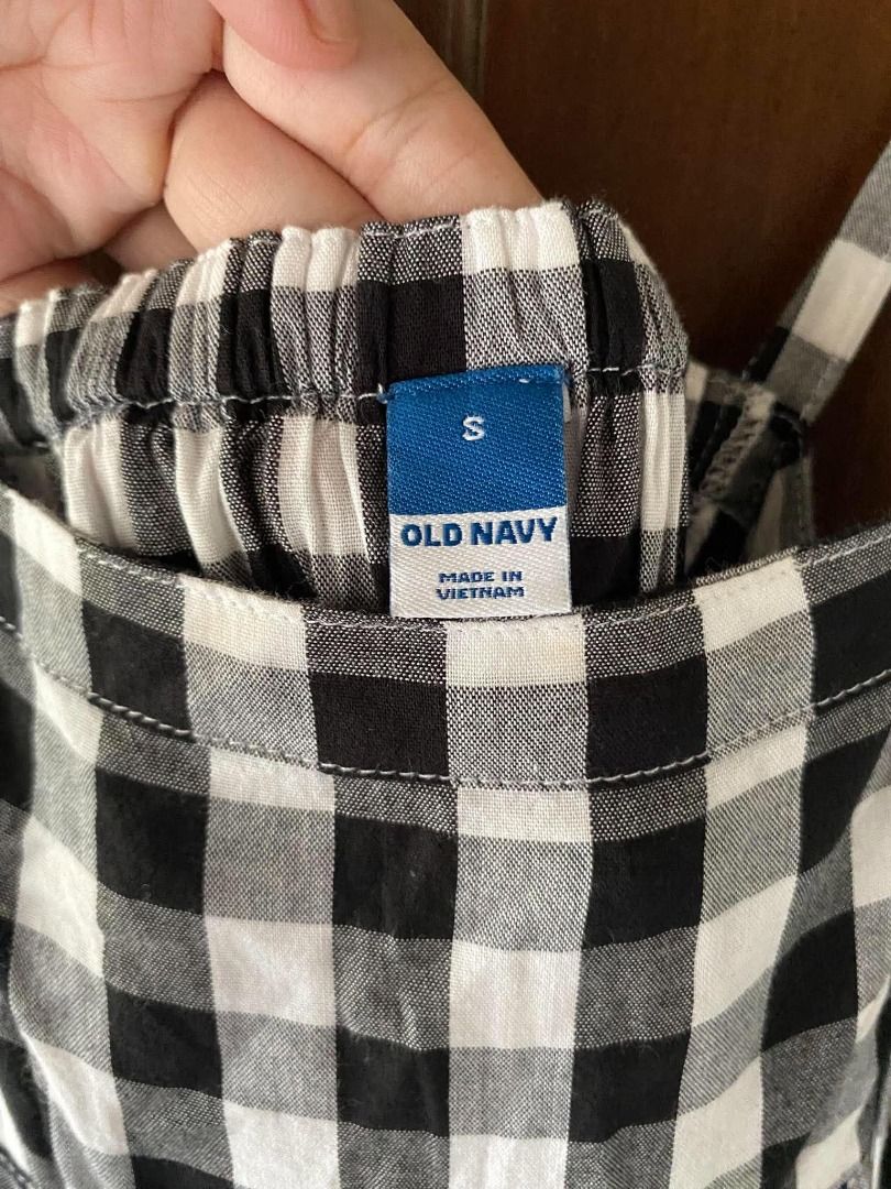 Old Navy Gingham Strap Dress (Category: Dresses) located in Muntinlupa City. Submitted by aubreyraven (Listing ID 1467232958, Image 2). Description: Used once.
