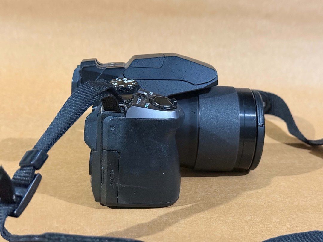 Olympus Stylus SP-100 EE (Category: Cameras) located in Bulacan. Submitted by momochiwa (Listing ID 1467291128, Image 3). Description: FOR SALE: Olympus Stylus SP-100EE 📸 (w/ Built in 50x zoom) Selling my Olympus Stylus SP-100EE, a versatile bridge camera perfect for travel photography, landscapes, wildlife, distant subjects, and everyday photography! Key Features: • 📷 16MP CMOS Sensor – captures detailed photos for everyday shooting and travel