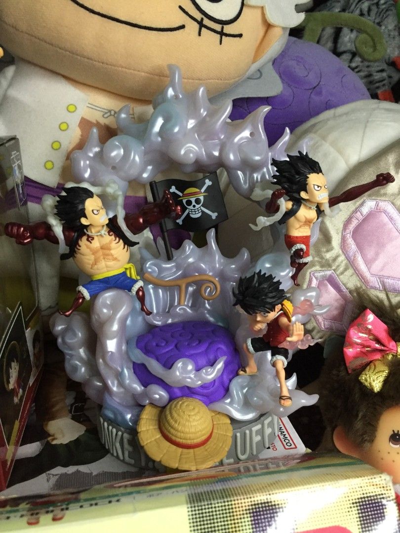 One piece WCF Special Monkey D. Luffy PREMIUM (Category: Figurines & Statues) located in Manila. Submitted by summersnowthiings (Listing ID 1467183721, Image 1). Description: base 1299 g4 set 1299 g2 699 bnew ko nabili to need to down size my luffy collection lang. with box/bib!.