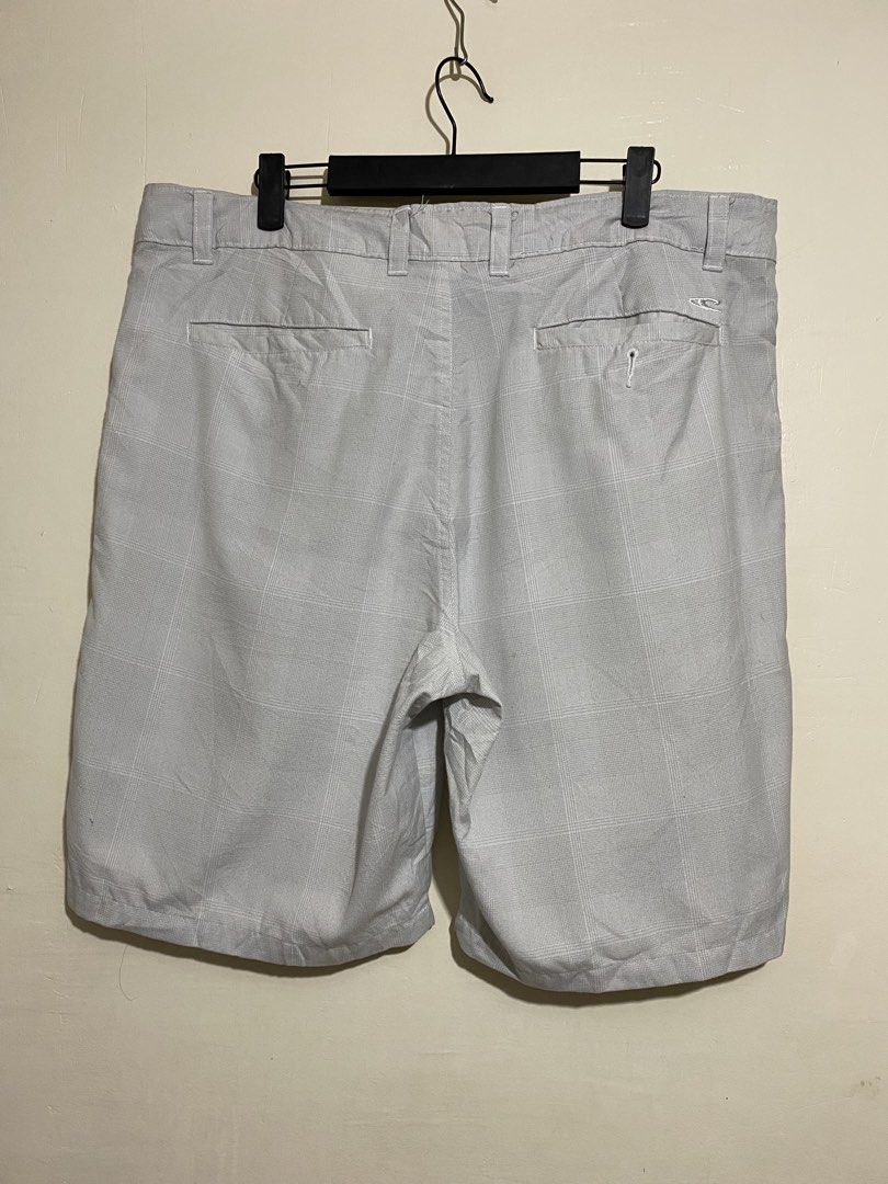 O'NEILL,Casual shorts (Category: Shorts) located in Cavite. Submitted by jc_thrift95 (Listing ID 1467336718, Image 2). Description: - a pair of O’Neill Men’s Carson Chino / Delta Flat-Front Casual Walkshorts in a gray plaid (check) pattern. - Made in INDIA - L- 21 inch - W- 19 inch - Color rate 8/10 - See picture details for dimes..