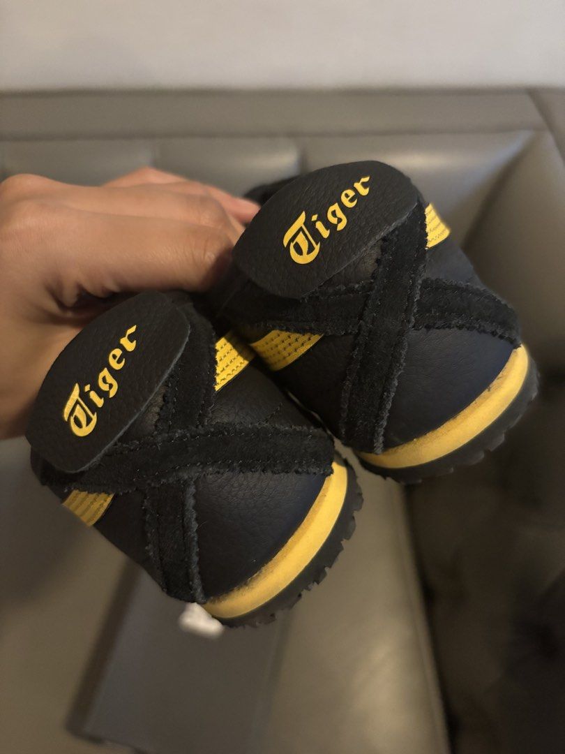 Onitsuka Tiger Mexico 66 Black/Yellow (Category: Sneakers) located in Paranaque City. Submitted by cur8dfinds (Listing ID 1467323301, Image 3). Description: Mexico 66 Black/Yellow Used twice Size: US Unisex 6 | US Women 7 1/2 | 24.5cm.