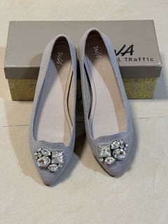 （分類：）位於 。 由 C.C.M 提交（商品編號 1467359158，圖片 1）。簡介： 。