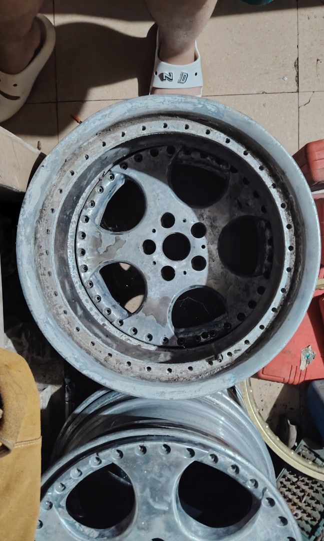 Original 17x7 5x114 work VS SD 3 piece wheel (Category: Mags and Tires) located in Quezon City. Submitted by zeph_carlos17 (Listing ID 1467319872, Image 3). Description: Original 17x7 5x114 work VS SD 3 piece wheel. Issues need to be refurbish & walang bolts Rfs: need cash.