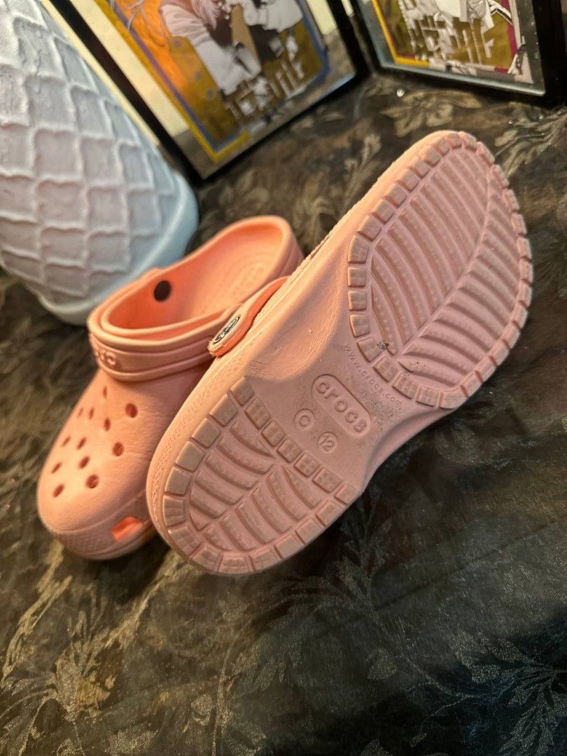 original Crocs Classic Clogs for Kids pink (Category: Kids Wardrobes & Storage) located in Quezon City. Submitted by michypeachyy1 (Listing ID 1467265822, Image 2). Description: 550 plus shipping light pink color size C12.