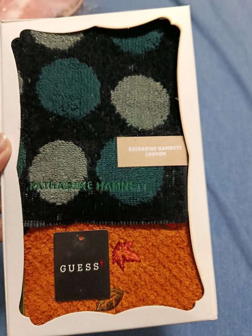 Original guess face towel (Category: Towels, Napkins & Holders) located in Quezon City. Submitted by kristal68 (Listing ID 1467357903, Image 1). Description: .