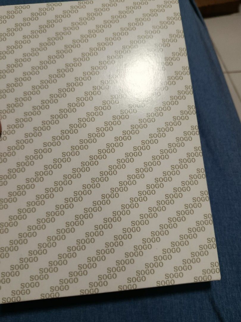 Original Junko Shimada face towel (Category: Towels, Napkins & Holders) located in Quezon City. Submitted by kristal68 (Listing ID 1467357927, Image 2). Description: .