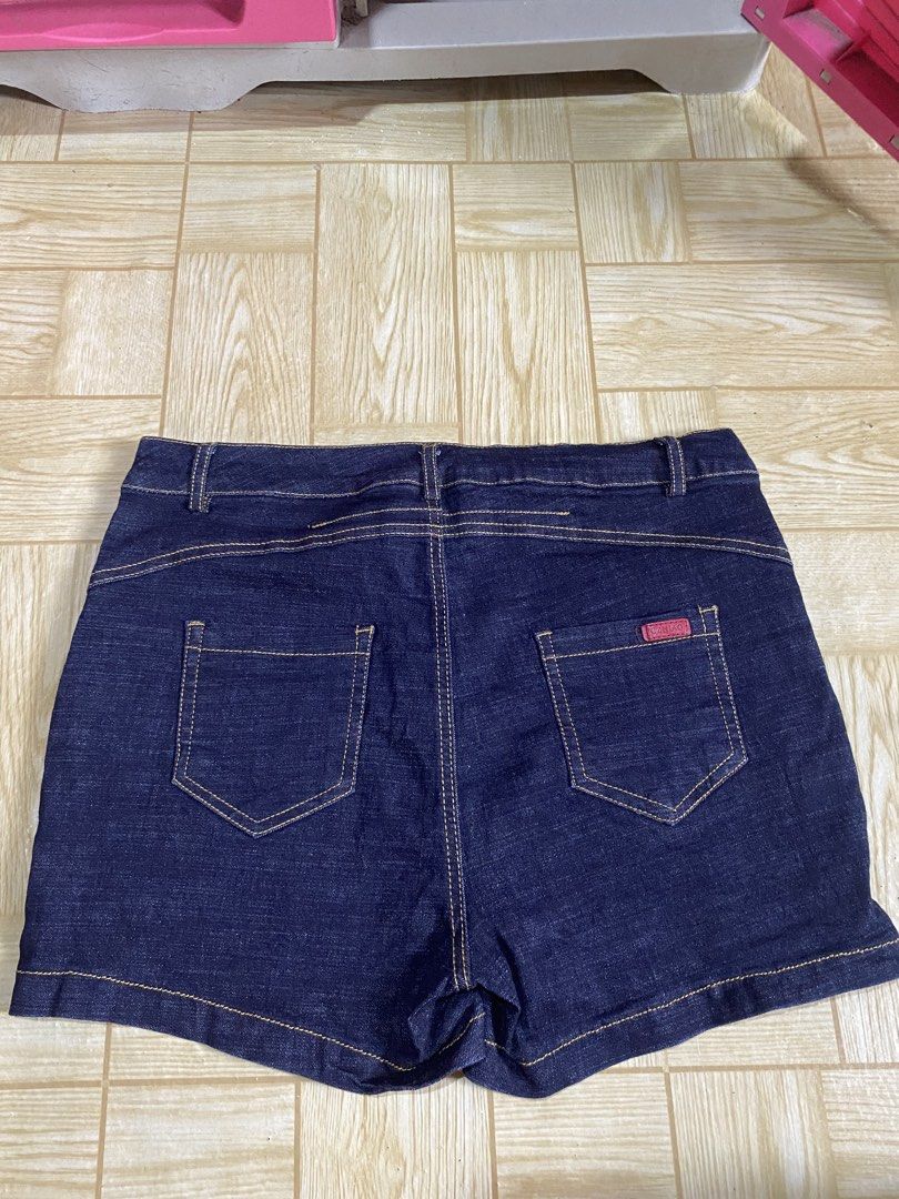Palda shorts (Category: Skirts) located in Sorsogon. Submitted by y2k_findsbypearl (Listing ID 1467361319, Image 2). Description: .