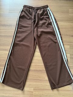 (Category: ) located in . Submitted by sukashopshop (Listing ID 1467210808, Image 1). Description: .