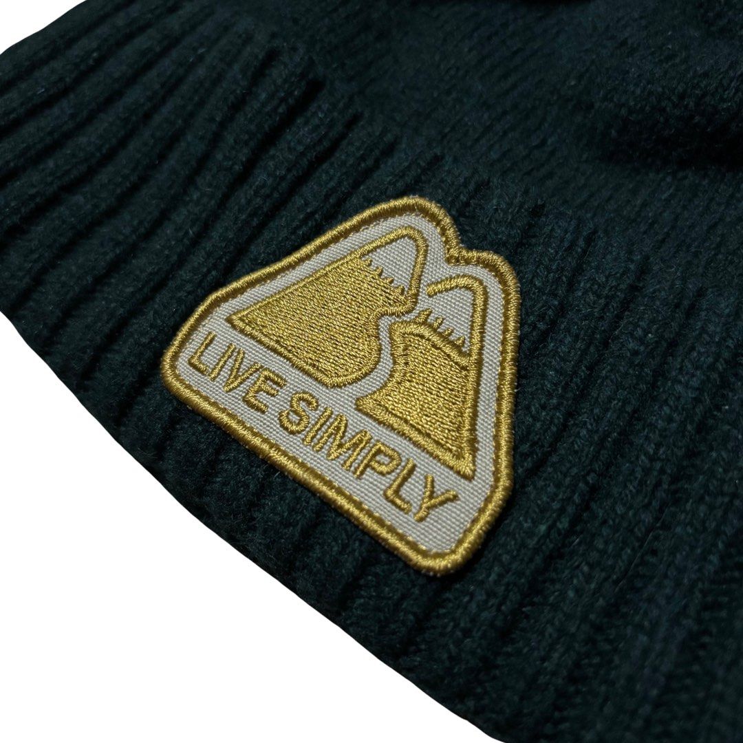 Patagonia Brodeo Beanie Cap Hat (Category: Beanies) located in Muntinlupa City. Submitted by rtyfck (Listing ID 1467319738, Image 2). Description: Patagonia Brodeo Beanie Details : •Size : OSFA •Issue : none •Condition : Used •₱1,280.