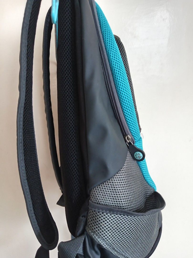 Paws Crazy Pet Carrier Backpack Black and Blue (Category: Homes & Other Pet Accessories) located in Davao. Submitted by mizzycat62 (Listing ID 1467192069, Image 2). Description: - Brand: Paws Crazy (Designed in UK, Made in China) - Color: Black and blue - Ideal for: Small dogs and cats during walks or travel - Breathable mesh panels for maximum ventilation - Secure zipped front opening and built-in safety tether - Comfortable to wear with adjusta