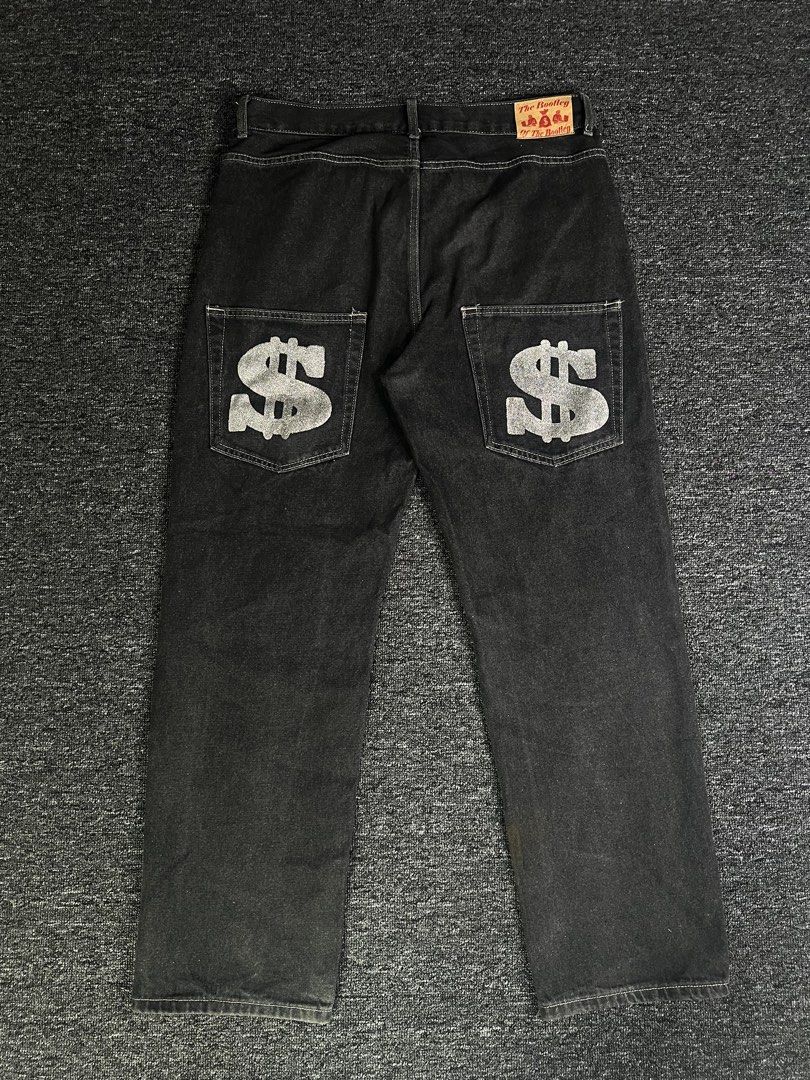 PCTOKYO DOLLARS Pants (Category: Jeans) located in Manila. Submitted by thrifty.4pp4rels (Listing ID 1467313234, Image 1). Description: Shipping fee shouldered by the buyer Issues: Missing button Measurements: W 34 L 42 Thigh 13.5 Hem 8.5.