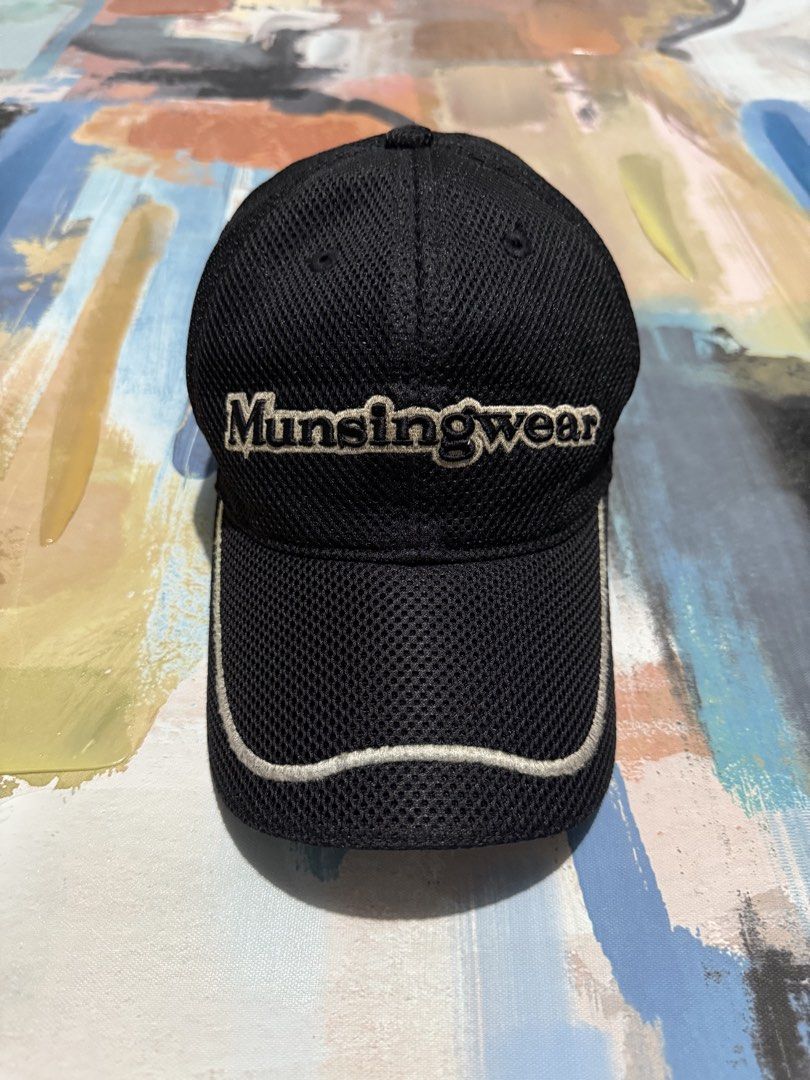 Penguin Munsingwear cap (Category: Caps & Hats) located in Las Pinas. Submitted by thrftmnl. (Listing ID 1467291641, Image 1). Description: Pengui Munsingwear cap Super breathable Good condition No issues.
