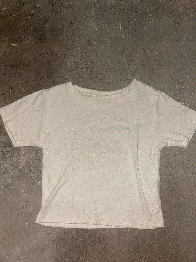 Penshoppe Off White Crop Top (small) (Category: Shirts) located in Manila. Submitted by e_lisa (Listing ID 1467302293, Image 2). Description: .