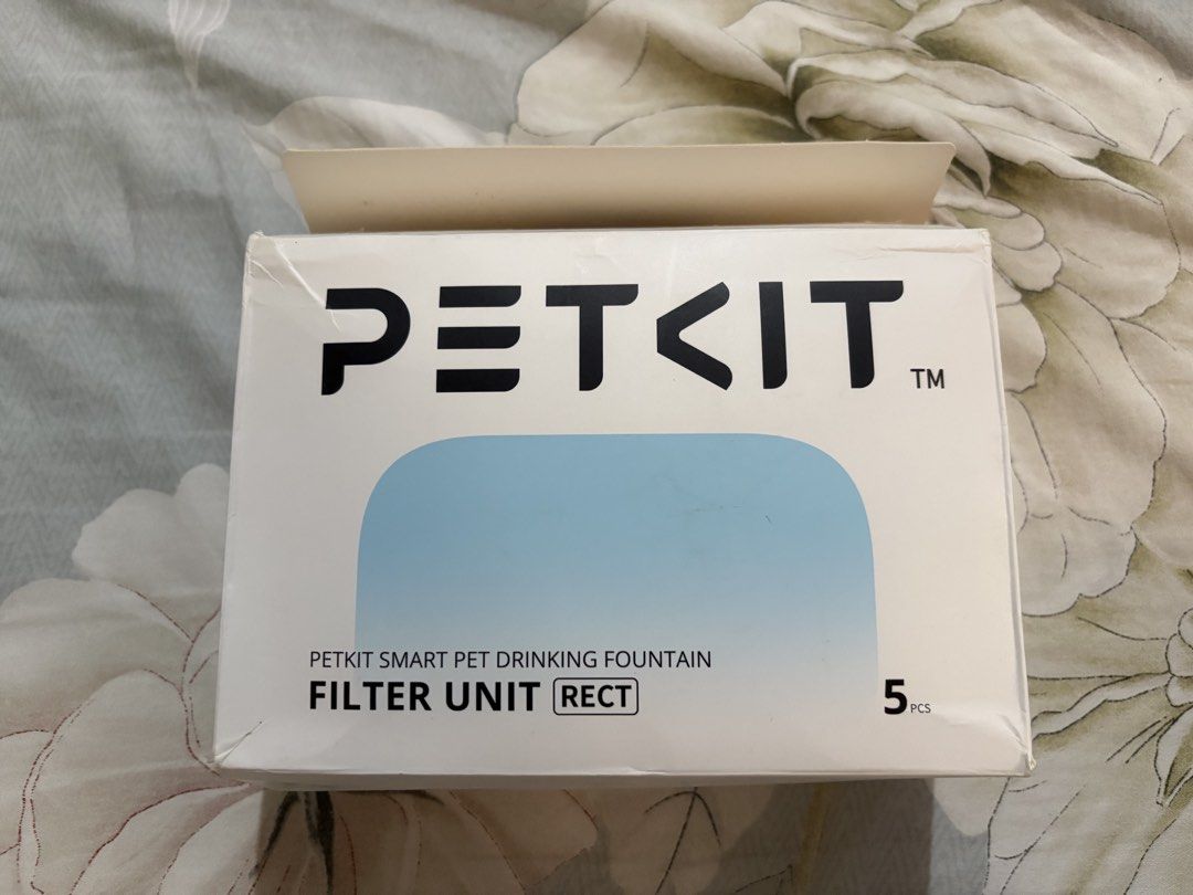 Petkit Eversweet Max Rect Filter Unit 5 Pcs (Category: Health & Grooming) located in Makati City. Submitted by amarthas.closet (Listing ID 1467306417, Image 1). Description: - Product: Petkit Replacement Filters (Box of 5) - Compatibility: Eversweet Max Wireless Drinking Fountain - Expiration Date: July 31, 2028 - Reason for selling: I purchased the wrong variant. This is not compatible with my pet’s drinking fountain..
