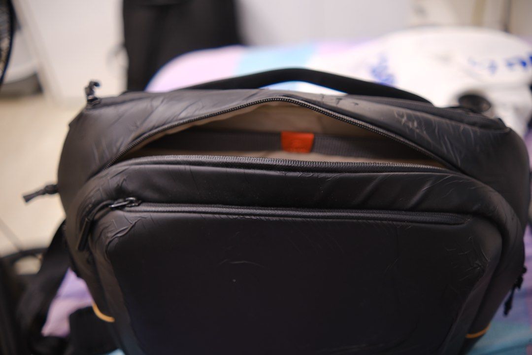 PGY TECH CAMERA BAG 10L (Category: Sling Bags) located in Manila. Submitted by departmentstore.ph (Listing ID 1467245502, Image 2). Description: No dividers included..