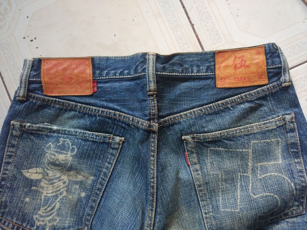 Pherrows x Take 5 Selvedge Jean 31 actual (Category: Jeans) located in Pasay City. Submitted by denimdude.ph (Listing ID 1467248055, Image 3). Description: distressing, last pic.