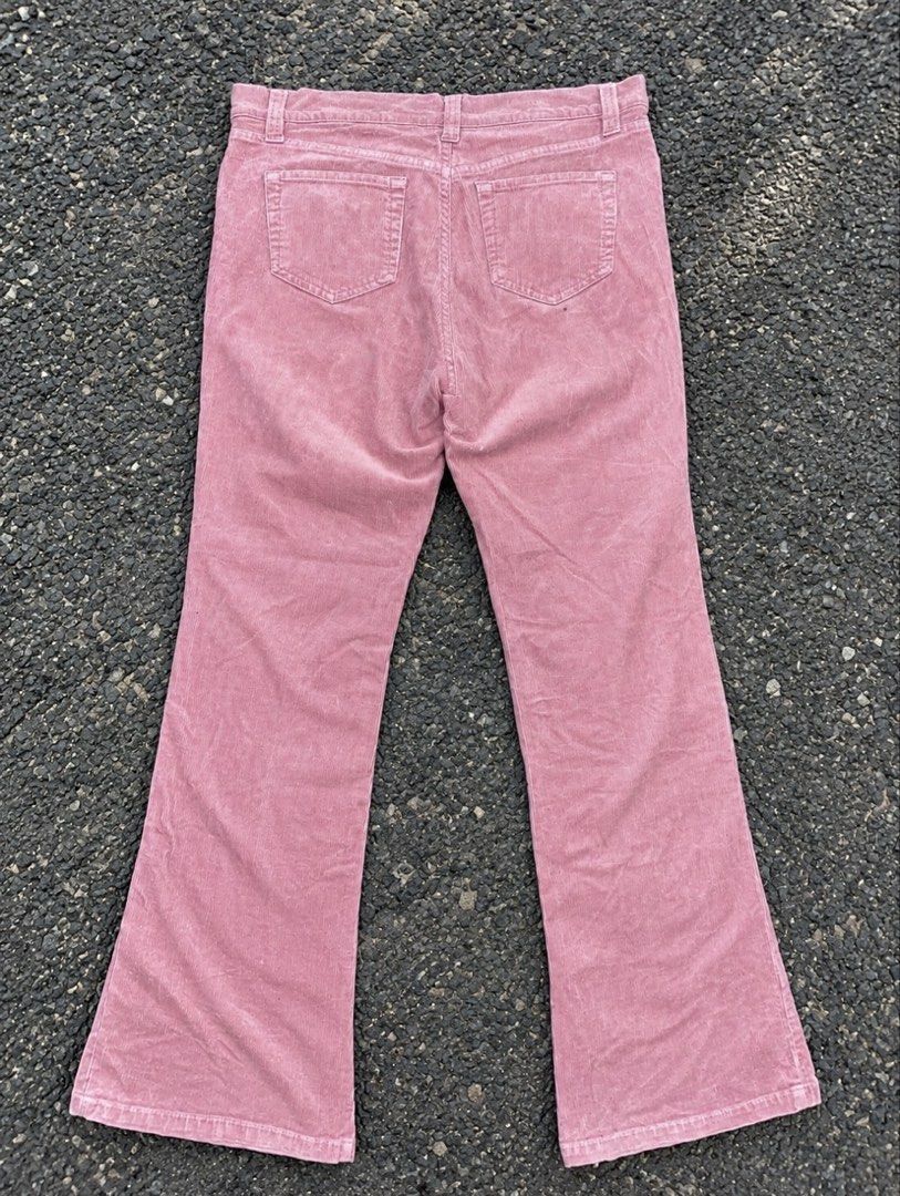 Pink Corduroy Flared Pants (Category: Jeans) located in Caloocan City. Submitted by cleverwater.ba6482 (Listing ID 1467297573, Image 2). Description: - Dusty pink corduroy flare pants - Mid-rise waist with zip fly and button closure - Classic belt loops - Functional front scoop pockets and back patch pockets - Soft textured fabric with a vintage faded wash.