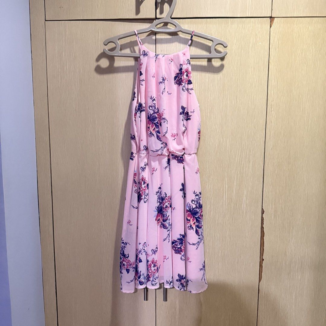 Pink Halter Dress (Category: Dresses) located in Quezon City. Submitted by mariaparador (Listing ID 1467214744, Image 1). Description: .