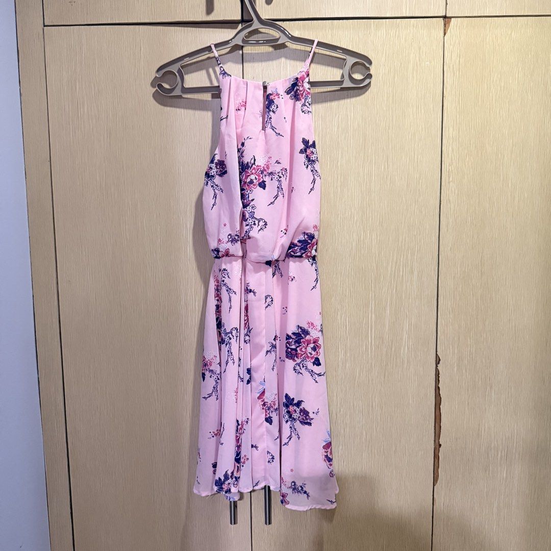 Pink Halter Dress (Category: Dresses) located in Quezon City. Submitted by mariaparador (Listing ID 1467214744, Image 2). Description: .