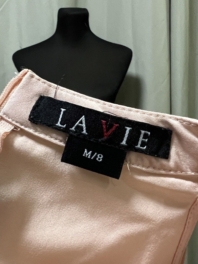 Pink satin halter neck blouse (Category: Blouses) located in Las Pinas. Submitted by jilanah (Listing ID 1467354102, Image 2). Description: .