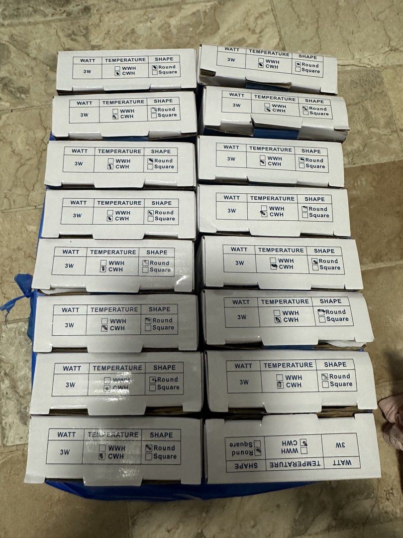 Pinlight led lights 3W white (Category: Lighting) located in Marikina City. Submitted by acbwee (Listing ID 1467306075, Image 3). Description: 16pcs available Mali ng nabiling wattage Take all for 1,300.00.