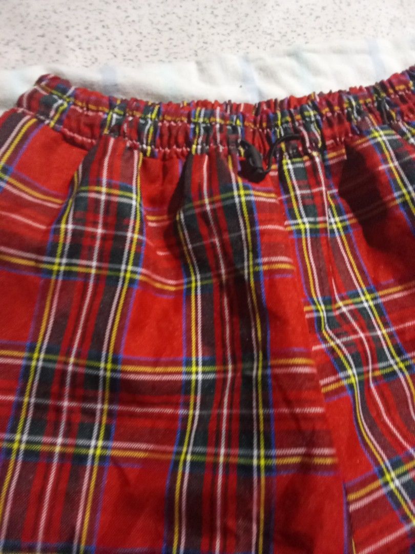 Plaid punk goth pants (Category: Other Bottoms) located in Meycauayan. Submitted by midori021 (Listing ID 1467359071, Image 2). Description: garterize fake pockets lang yun sa may embroidery but may sides and back pockets naman. you can accesorize with chains.