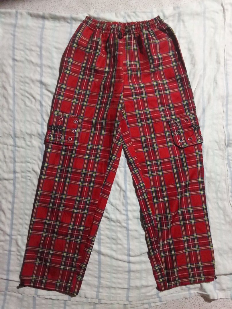 Plaid punk goth pants (Category: Other Bottoms) located in Meycauayan. Submitted by midori021 (Listing ID 1467359071, Image 1). Description: garterize fake pockets lang yun sa may embroidery but may sides and back pockets naman. you can accesorize with chains.