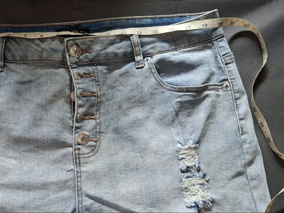 Plus Size Denim Shorts (Category: Shorts) located in Quezon City. Submitted by shopmariascloset_ (Listing ID 1467298180, Image 3). Description: .