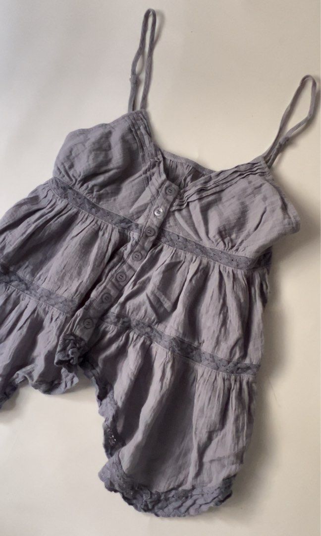 powder blue button lace top (Category: Sleeveless) located in Cainta. Submitted by baddieshop.mnl (Listing ID 1467195144, Image 2). Description: .
