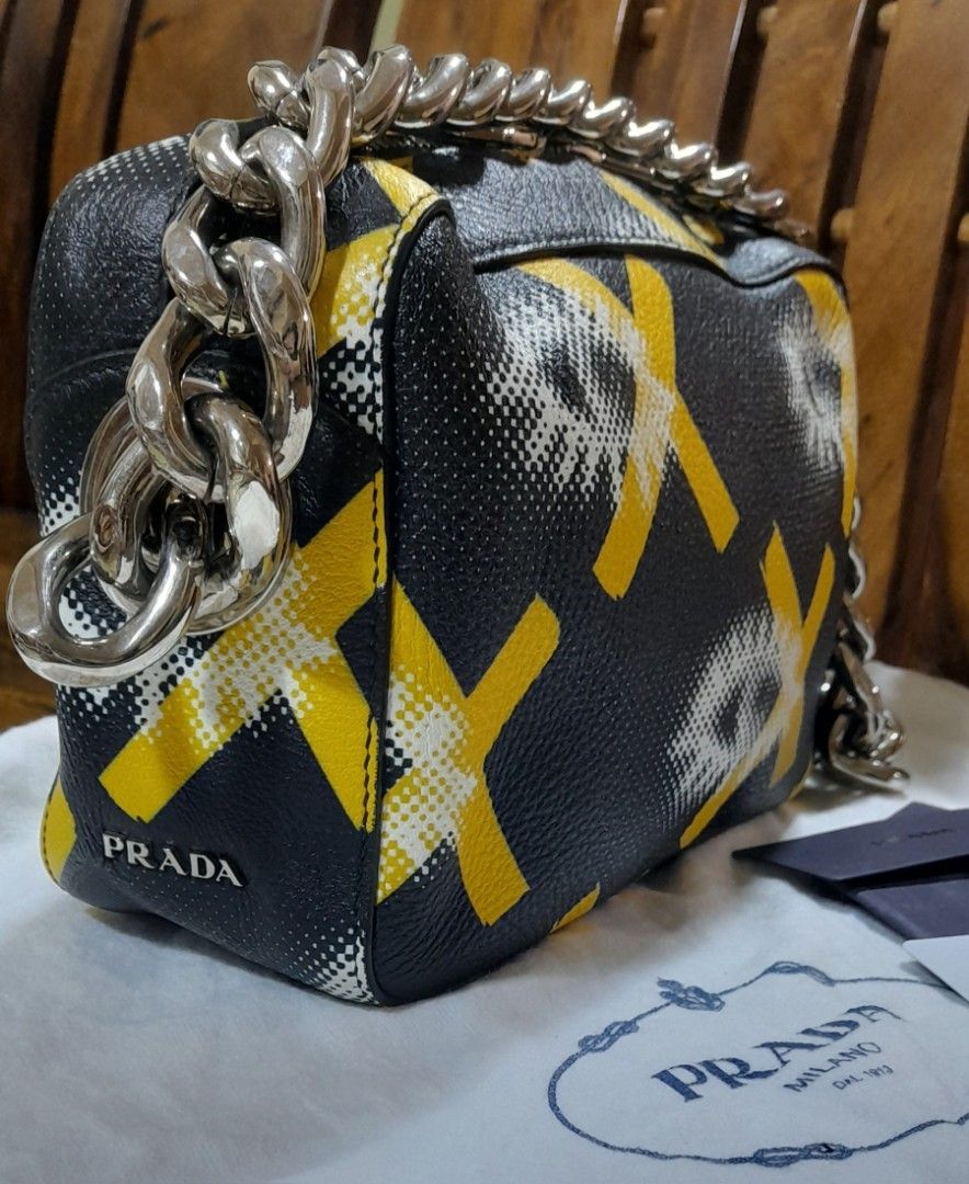 PRADA (Category: Luxury Bags & Wallets) located in Tayabas. Submitted by lizwyne24 (Listing ID 1467171602, Image 3). Description: Prada CITY CALF DAINO ST.EYES.