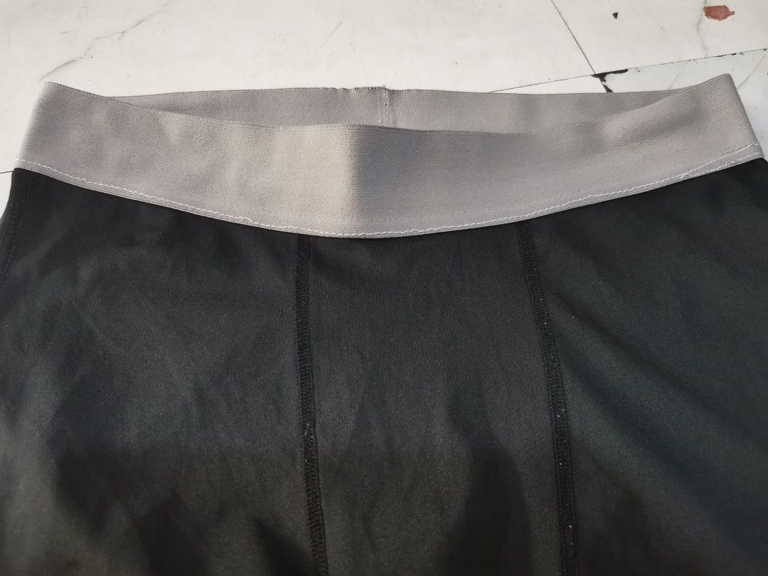 Preloved 3/4 Men's Compression Pants/Tights (Category: Activewear) located in Quezon City. Submitted by c_and_a_haus (Listing ID 1467361900, Image 2). Description: Repaired waist part hence the visible stitches but overall elasticity still good. .