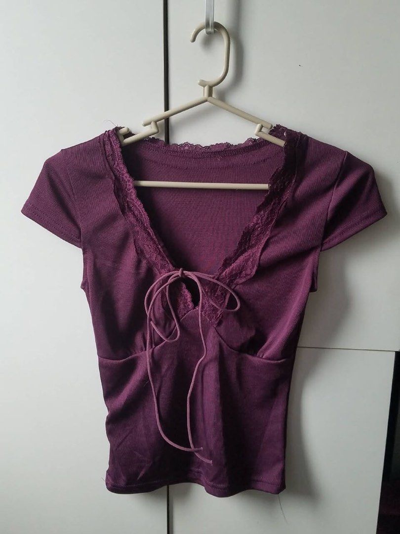 Preloved Purple V-Neck Laced Top (Category: Shirts) located in General Trias. Submitted by ceethruenial (Listing ID 1467310485, Image 1). Description: .