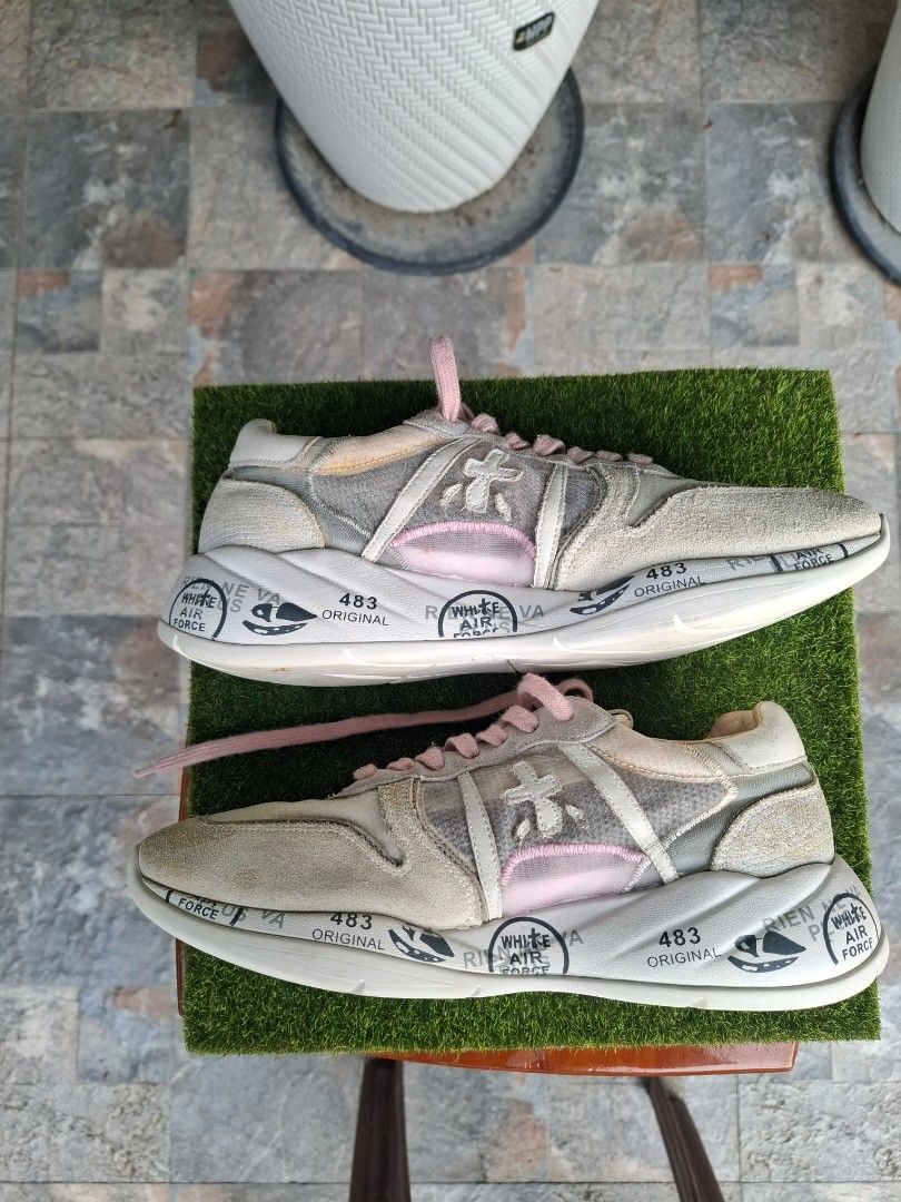 PREMIATA LAYLA 5650 (Category: Sneakers) located in Tagum. Submitted by japjap1212 (Listing ID 1467245669, Image 1). Description: PREMIATA LAYLA 5650 SIZE EU 39.