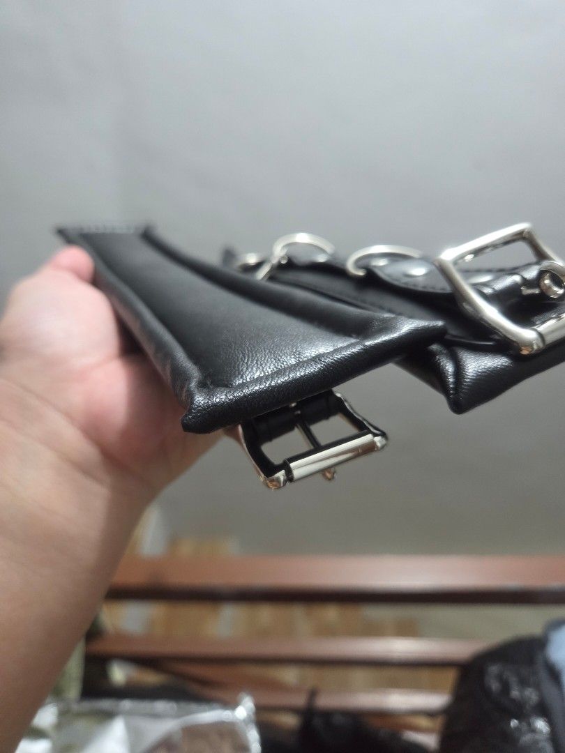Premium Soft Black Leather Restraint Cuff Set (Category: Everything Else Others) located in Manila. Submitted by arnarnbeeee (Listing ID 1467276847, Image 2). Description: Hand and foot restraint with soft inside for comfortability. Binuksan lang para icheck pero di pa nagagamit. Para sa mga nasstart mag explore ng B D S M RFS: change of mind .