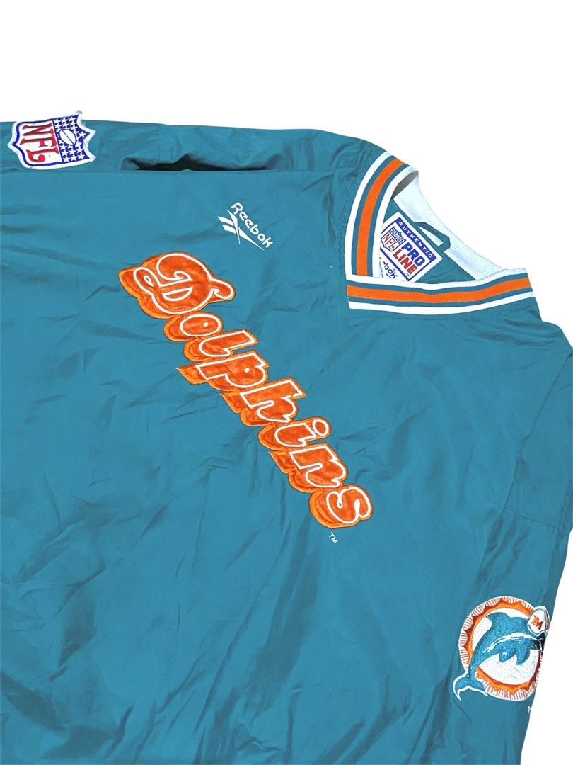 PRO LINE DOLPHINS (Category: Coats, Jackets and Outerwear) located in Manila. Submitted by da_plugv2 (Listing ID 1467292603, Image 2). Description: Nfl Pro line DOLPHINS XXL Dimes:28.5*28-28.5 No issue .
