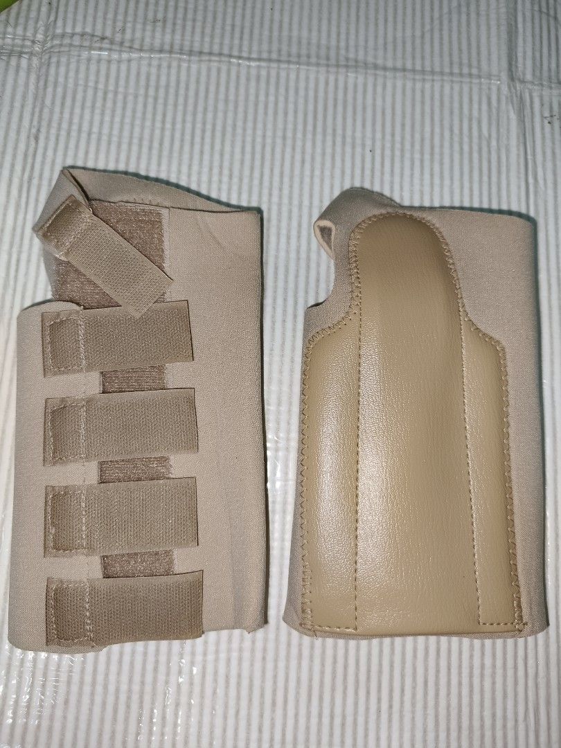 Promedics Wrist Support Ex-Large Beige (Category: Braces, Support & Protection) located in Manila. Submitted by reascheyss51406 (Listing ID 1467172744, Image 1). Description: - Brand: Promedics - Size: Extra-Large (XL) - Color: Beige - Condition: Clean, ready to use - Features: Firm support panel inserts with secure hook-and-loop strap fasteners for wrist and forearm - Care Instructions: Hand wash in cool water only.