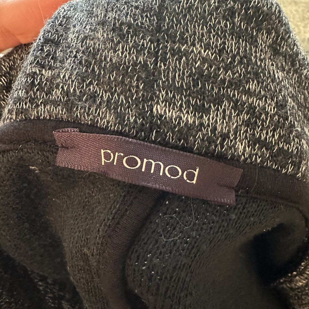 Promod gray cardigan (Category: Coats, Jackets and Outerwear) located in Pasig City. Submitted by ynahperez (Listing ID 1467305895, Image 2). Description: .
