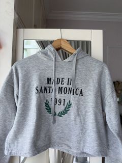 (Category: ) located in . Submitted by lyaclosetpreloved (Listing ID 1467216645, Image 1). Description: .