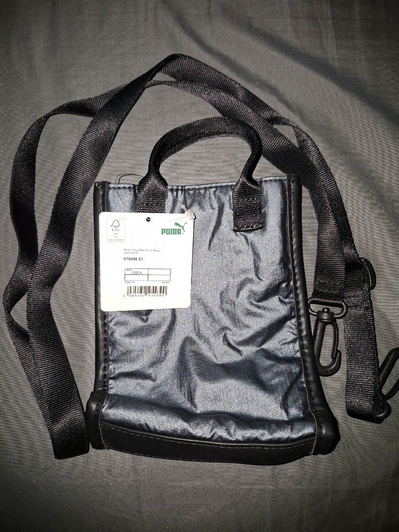 Puma Sling Bag Brand New (Category: Sling Bags) located in Pasig City. Submitted by al_is_war (Listing ID 1467193922, Image 2). Description: brand new price is 2,300 selling for only 1,700 pesos..